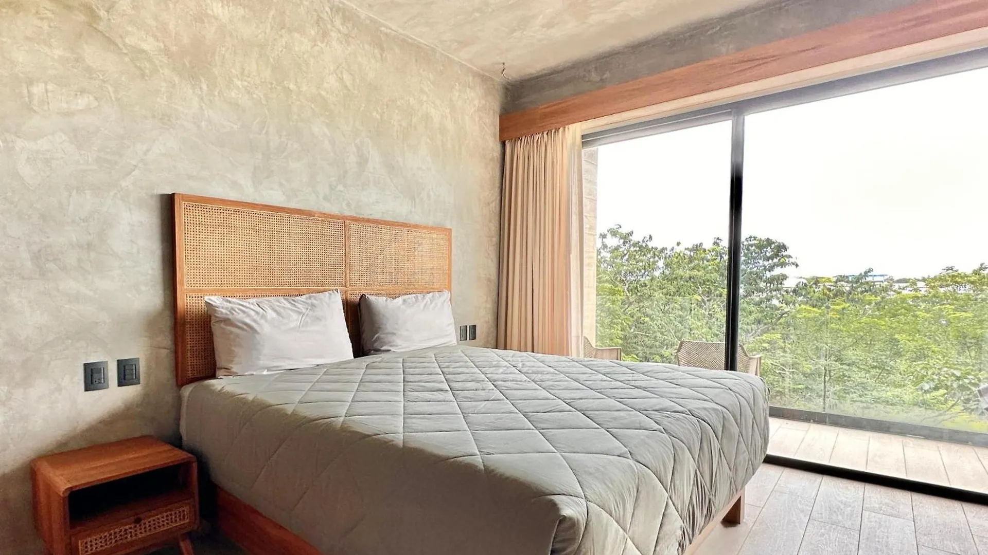 Tuk Tulum By Andiani Travel Apartment